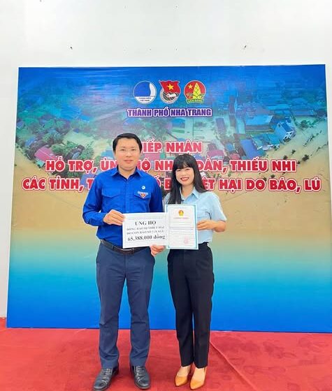  Trường Tiểu học Xương Huân phát động ủng hộ đồng bào miền Bắc bị thiệt hại do cơn bão số 3 gây ra.