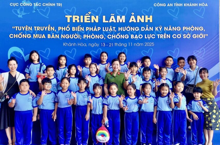  HOẠT ĐỘNG NGOẠI KHOÁ THAM QUAN TRIỂN LÃM ẢNH VỀ TUYÊN TRUYỀN PHÒNG, CHỐNG MUA BÁN NGƯỜI NĂM 2025 TẠI TỈNH KHÁNH HOÀ.