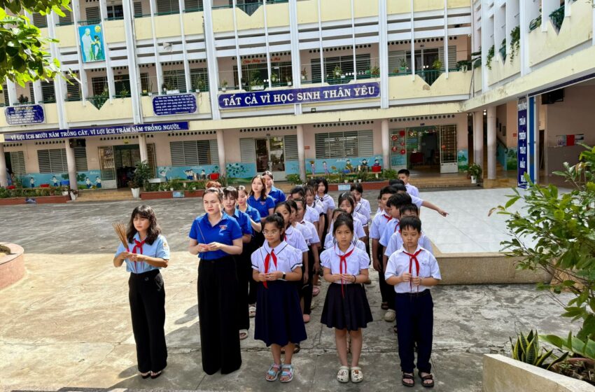  🍃TÍCH CỰC HOẠT ĐỘNG CHĂM SÓC, BẢO TỒN DI TÍCH LỊCH SỬ “ĐÀI TƯỞNG NIỆM CÁC ANH HÙNG LIỆT SĨ” NĂM HỌC 2025 – 2026🍃